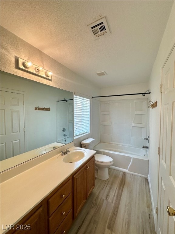 Building Photo - 3012 Jacaranda Dr
