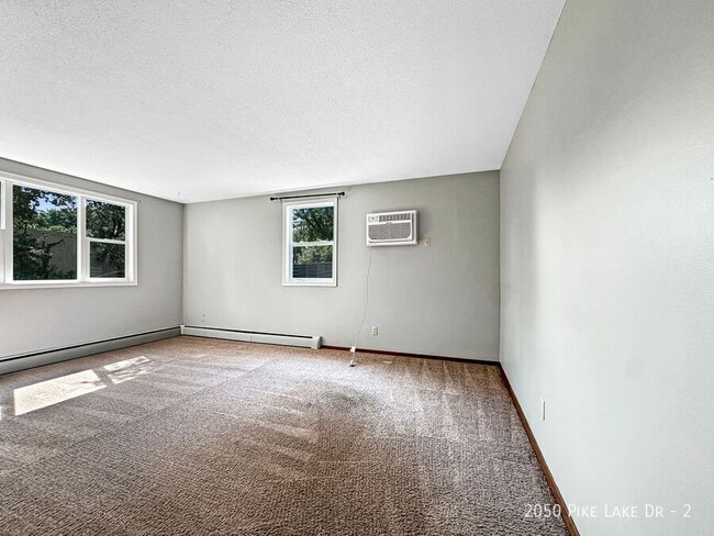 Building Photo - 2050 Pike Lake Dr