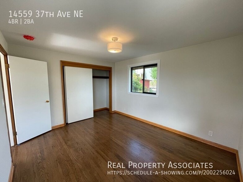 Building Photo - 14559 37th Ave NE