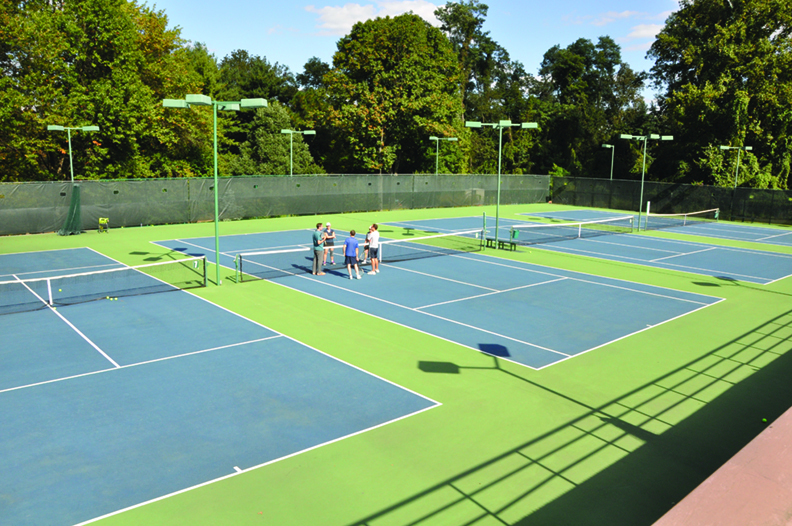 Tennis courts - 5225 Pooks Hill Rd