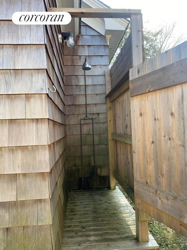 Building Photo - 10 Miller Terrace