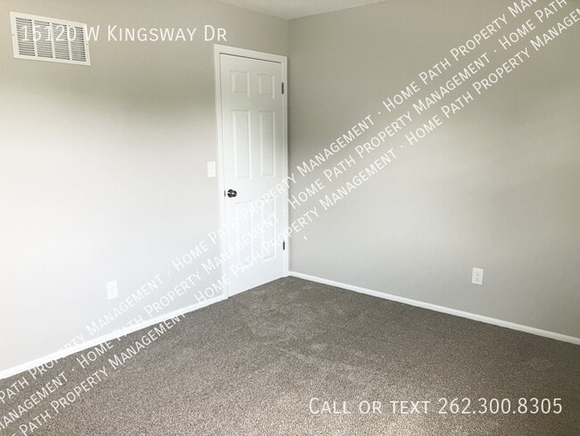 Building Photo - 15120 W Kingsway Dr