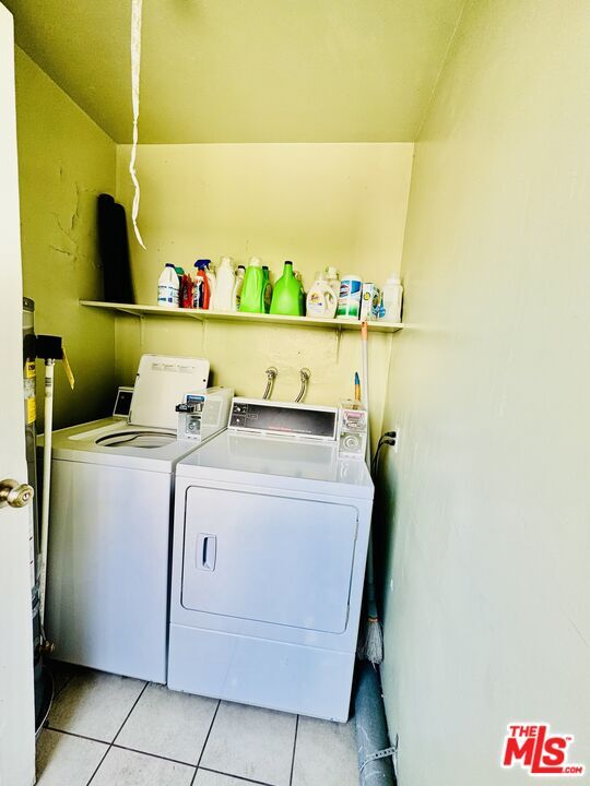 Building Photo - 3711 Selby Ave