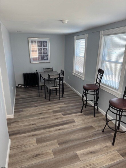 Building Photo - 400 N Massachusetts Ave