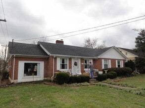 Building Photo - Great 3 bedroom in Potter Gray school district!