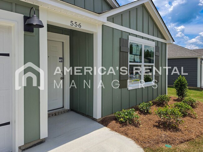 Building Photo - 556 Saddlewood Bnd