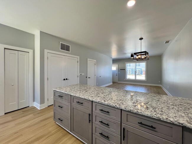 Building Photo - Brand New Townhome! End Unit! Catawba Vall...