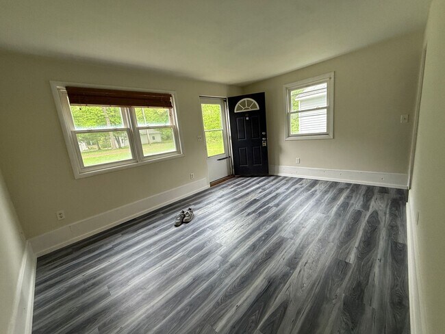 Building Photo - 4383 Porter Hollow Dr NE