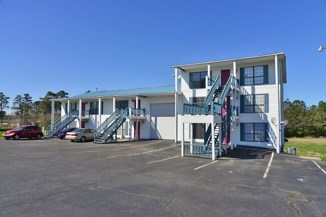 Primary Photo - 27 U.S. Hwy 278 W