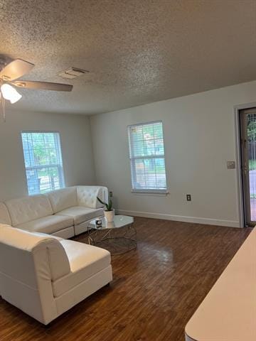 Building Photo - 3429 El Benito Dr