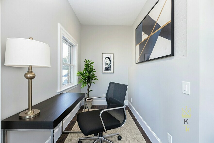 Building Photo - 85 Regent St