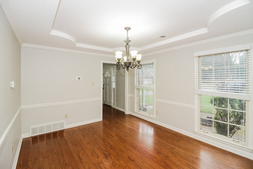 Building Photo - 405 Locust Grove Dr