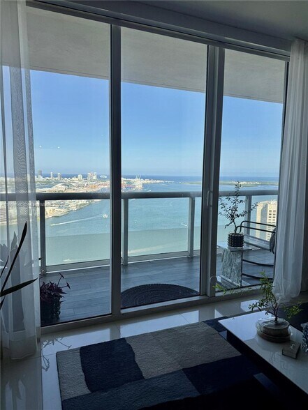 Building Photo - 50 Biscayne Blvd