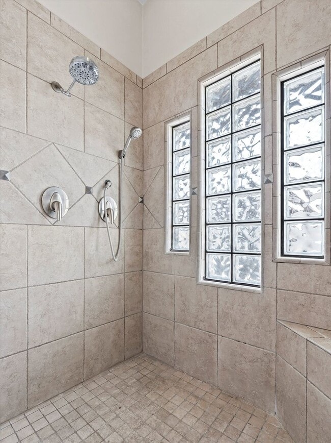 Building Photo - Sam Hughes Remodeled Home
