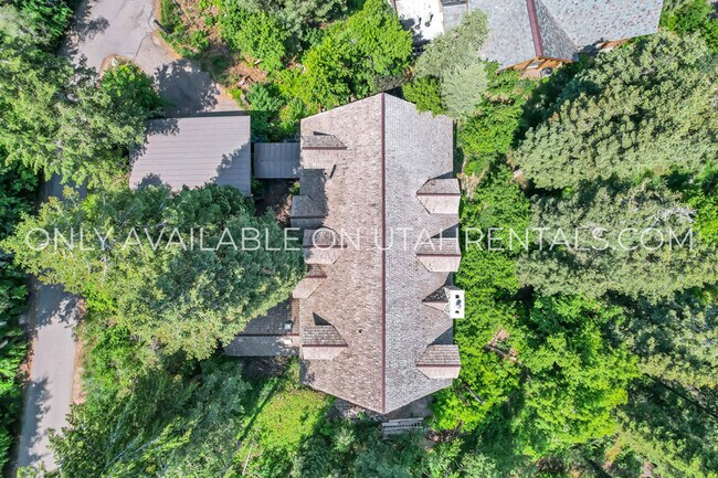 Building Photo - 2718 Stewart Rd