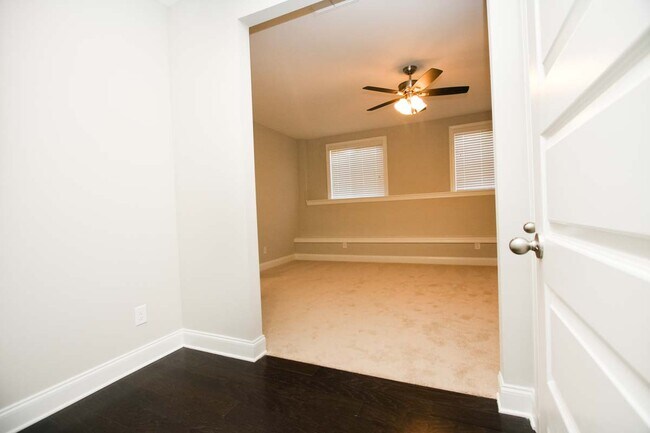 Building Photo - 3152 Anstey Ln