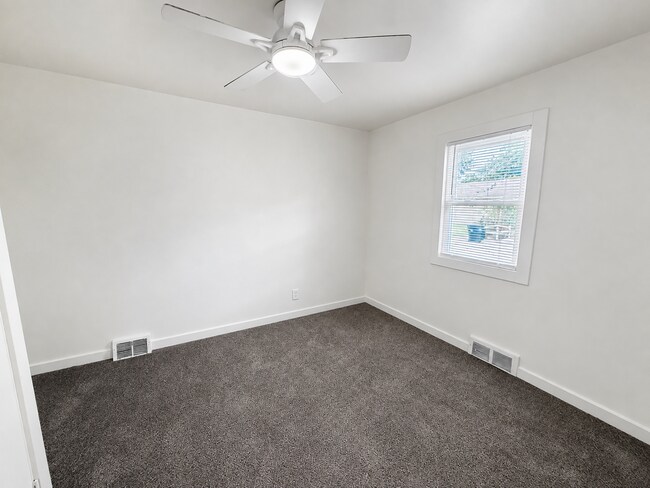 Building Photo - 34009 Caseville Ct