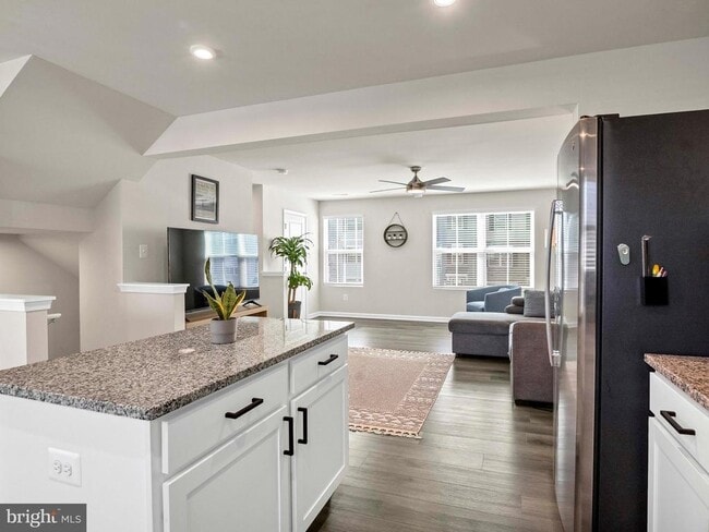 Building Photo - 7227 Potomac Ter