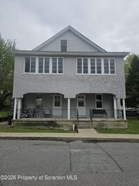 Building Photo - 112 William St