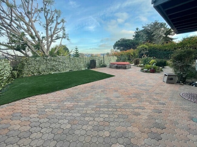 Building Photo - 13161 Shalimar Pl