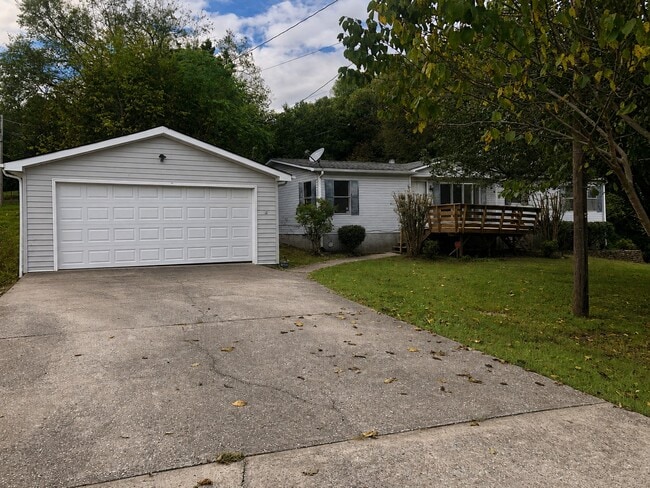 Building Photo - 1717 Nonaville Rd