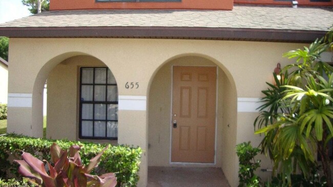 Building Photo - 655 Margie Dr