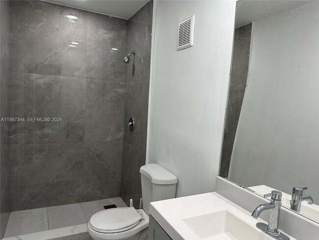 Building Photo - 7670 SW 82nd St