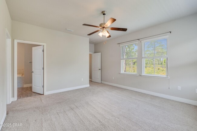 Building Photo - 116 Fossil Falls Ln