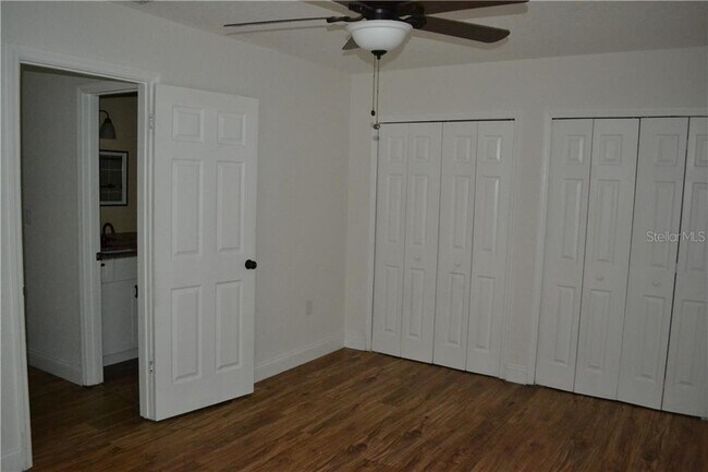Building Photo - 603 Grenadine Ct