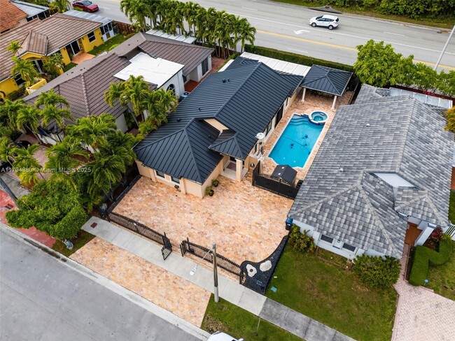 Building Photo - 13111 NW 11th Terrace