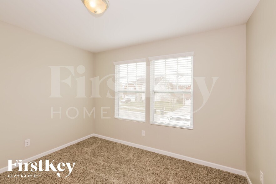 Building Photo - 2618 Spring Breeze Way