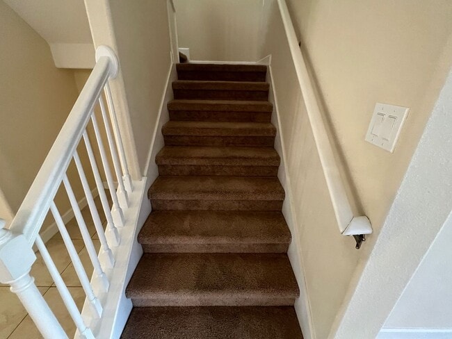 Building Photo - INDEPENDENCE IN WINTER GARDEN 4 BEDROOM RE...