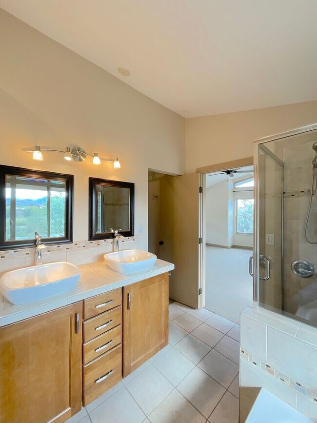 Building Photo - 5 Bedroom Home, 4.61 Acres, Available Near W Woodmen Rd & Westwood Rd!