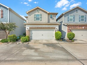 Building Photo - 8924 Hollister Commons Ln