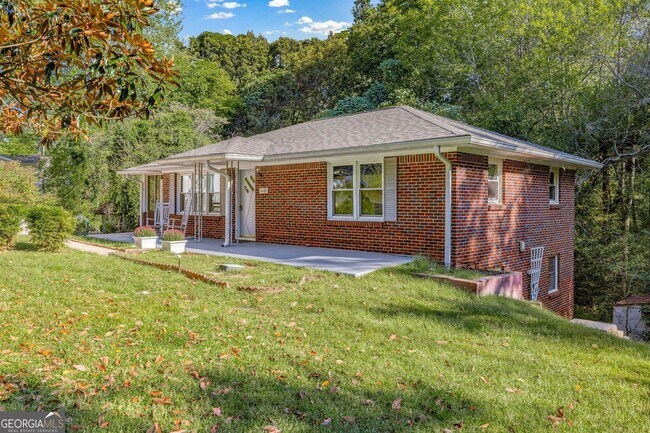 Building Photo - 4041 Fincher Dr