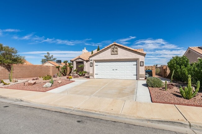 Building Photo - Updated Mediterranean-Style Home with Priv...