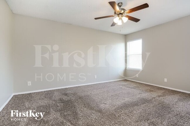 Building Photo - 8128 Modesto Dr