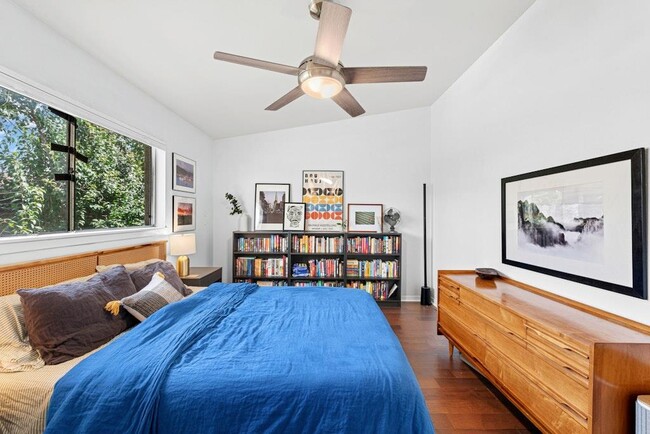 Building Photo - 5601 Woodrow Ave