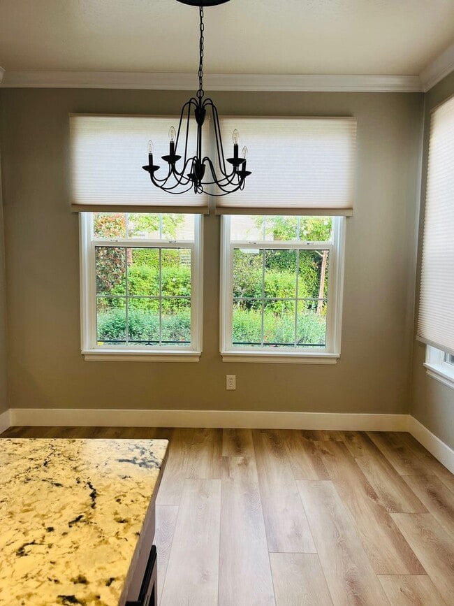 Building Photo - Beautiful, freshly renovated home in Avalo...