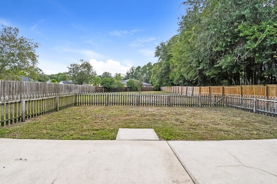Building Photo - 2530 Fox Hill Ln