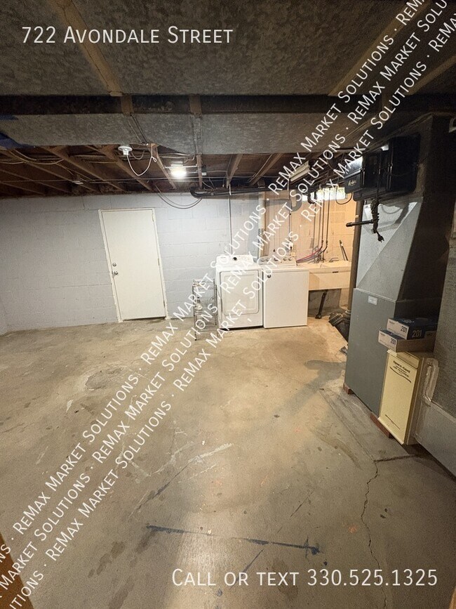 Building Photo - 722 Avondale St