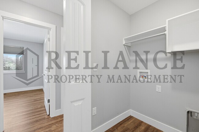 Building Photo - 4515 E 45th St N