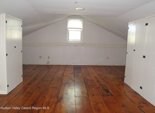 Building Photo - 549 NY-23B