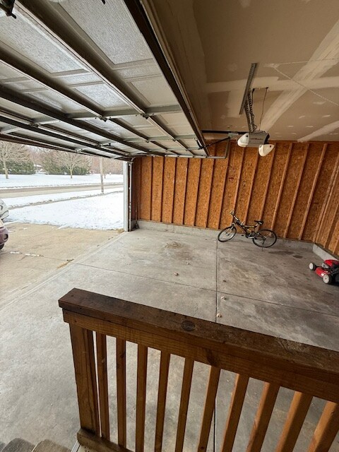 Building Photo - 28913 Annapolis Ave