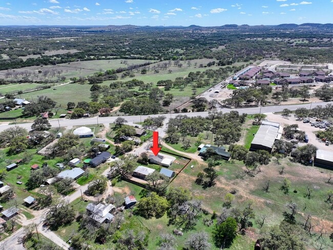 Building Photo - 103 N Ave Q