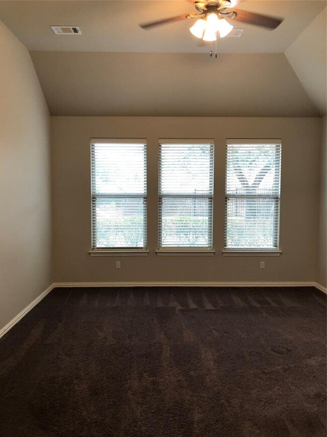 Building Photo - 13656 Mesa Verde Dr
