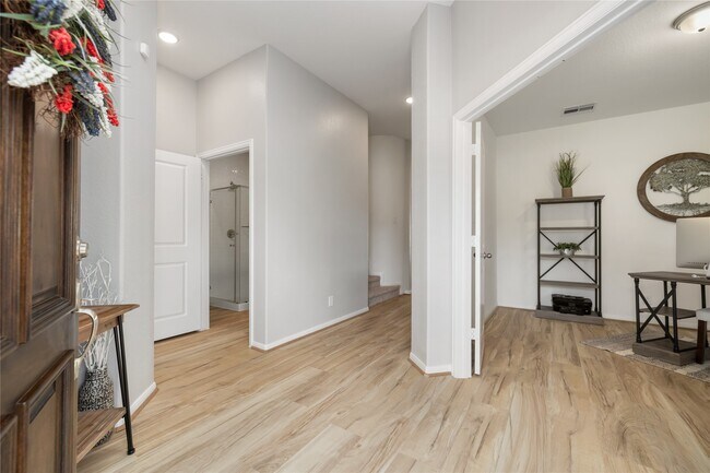 Building Photo - 1259 Tilia Crk Ln