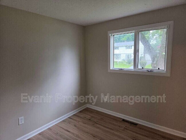 Building Photo - 3623 Bolamo Dr