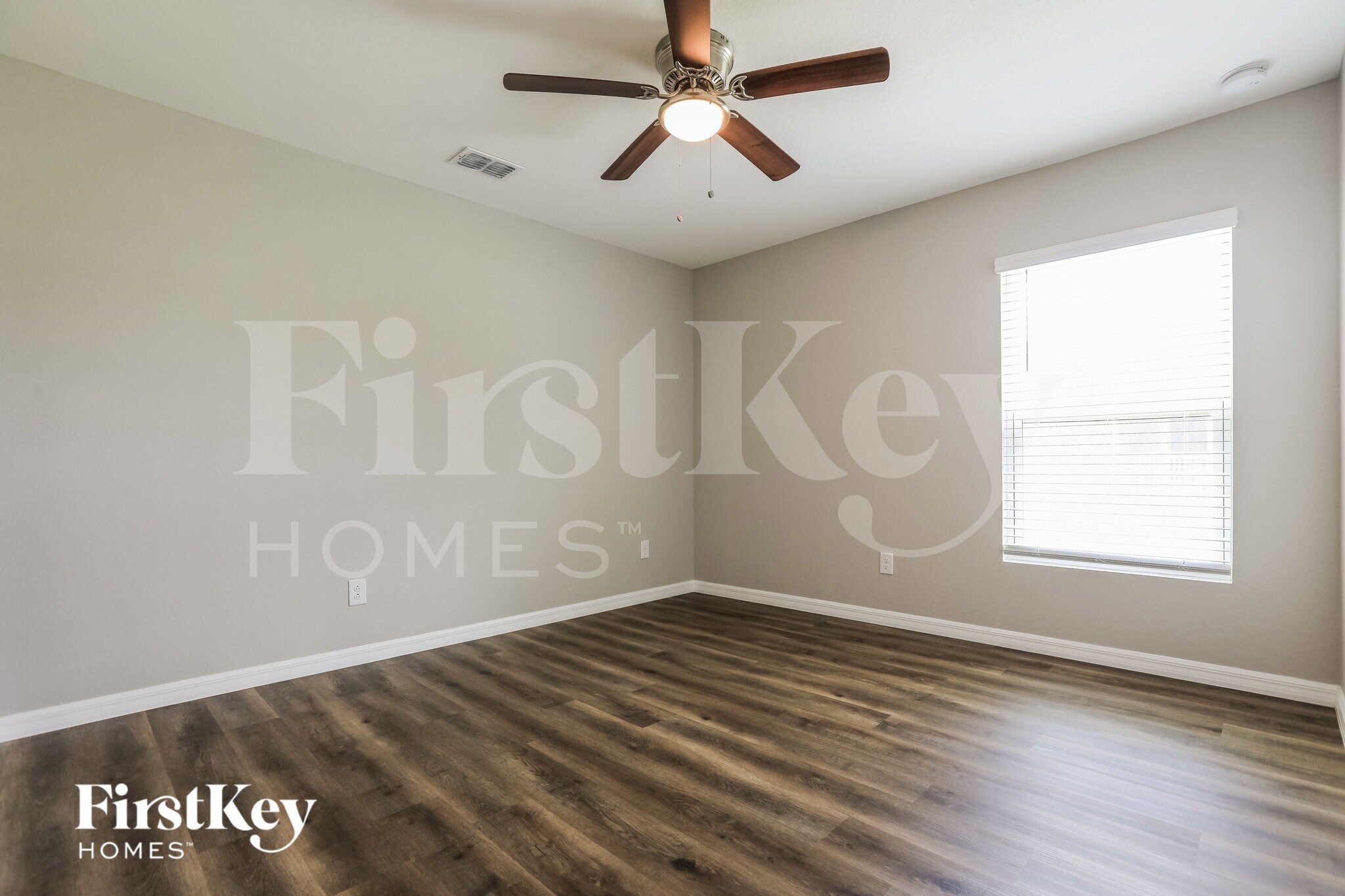 Building Photo - 22586 Laika Ave