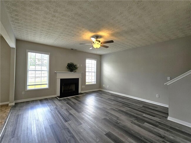Building Photo - 819 Clairidge Elm Trail SW